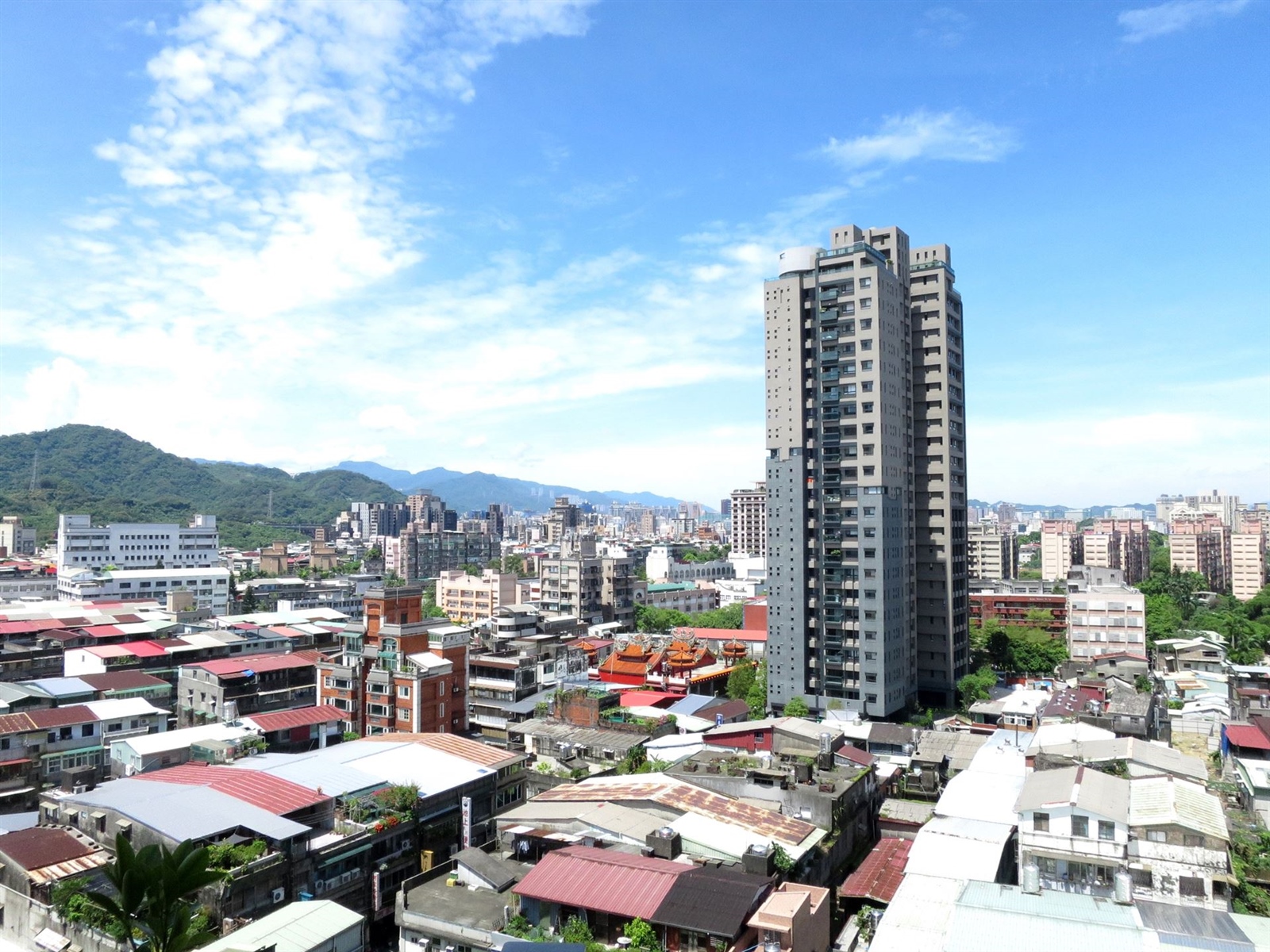 永慶房屋：中東戰事衝擊鈍化+信用管制續行！ 4月房市回穩