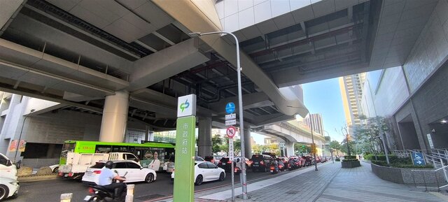 台中捷運「市政府站」除坐擁雙捷運交會有利條件，更匯聚百貨與指標商辦，房價成長動能強勁，具未來增值潛力。(永慶房產集團提供)