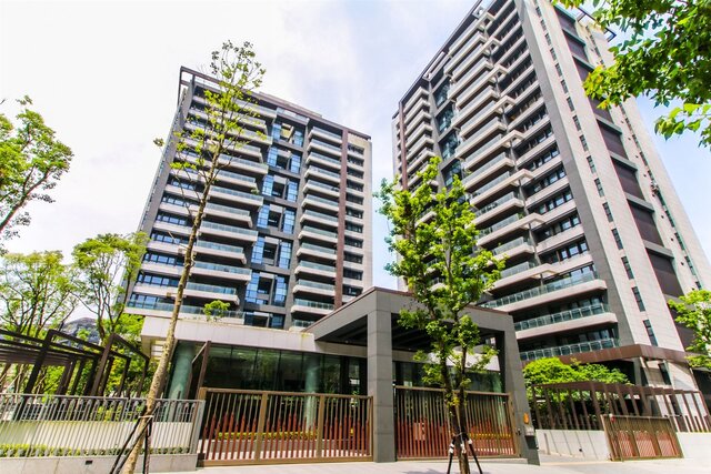 南港「大同璽苑」兼具綠意、景觀優勢，讓它成為永慶房仲網點閱率最高的豪宅社區
