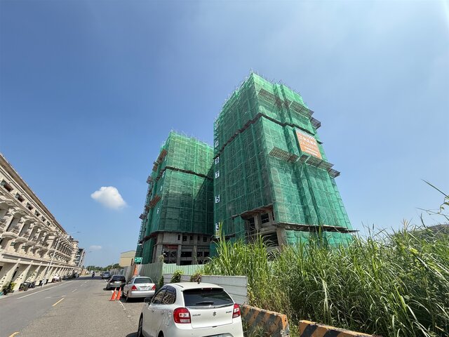 台南「新營區」位居雙科學園區之間，預售、新成屋持續推出，帶動單坪價差擴大。(永慶房產集團提供)